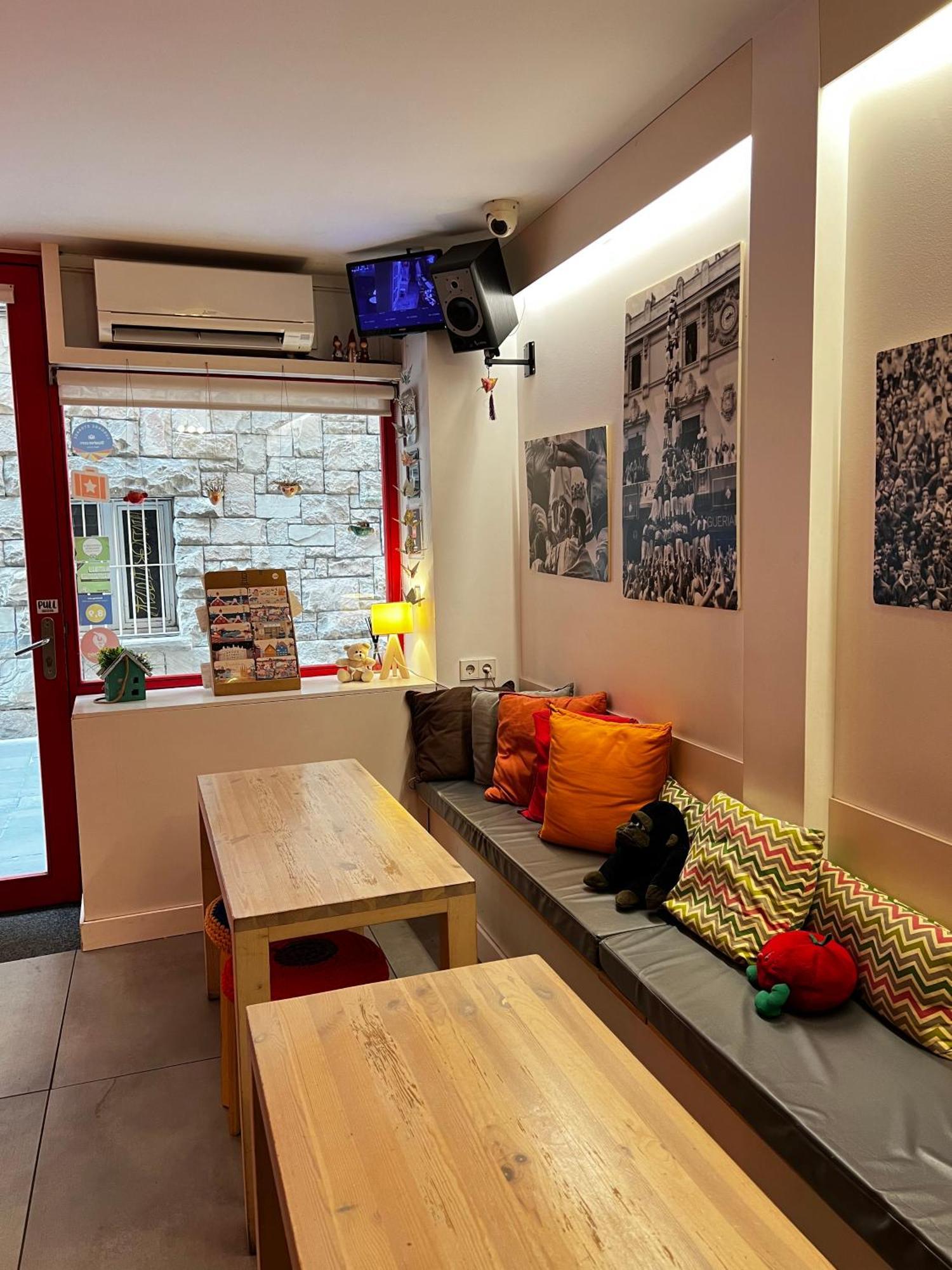 Itaca Hostel برشلونة المظهر الخارجي الصورة