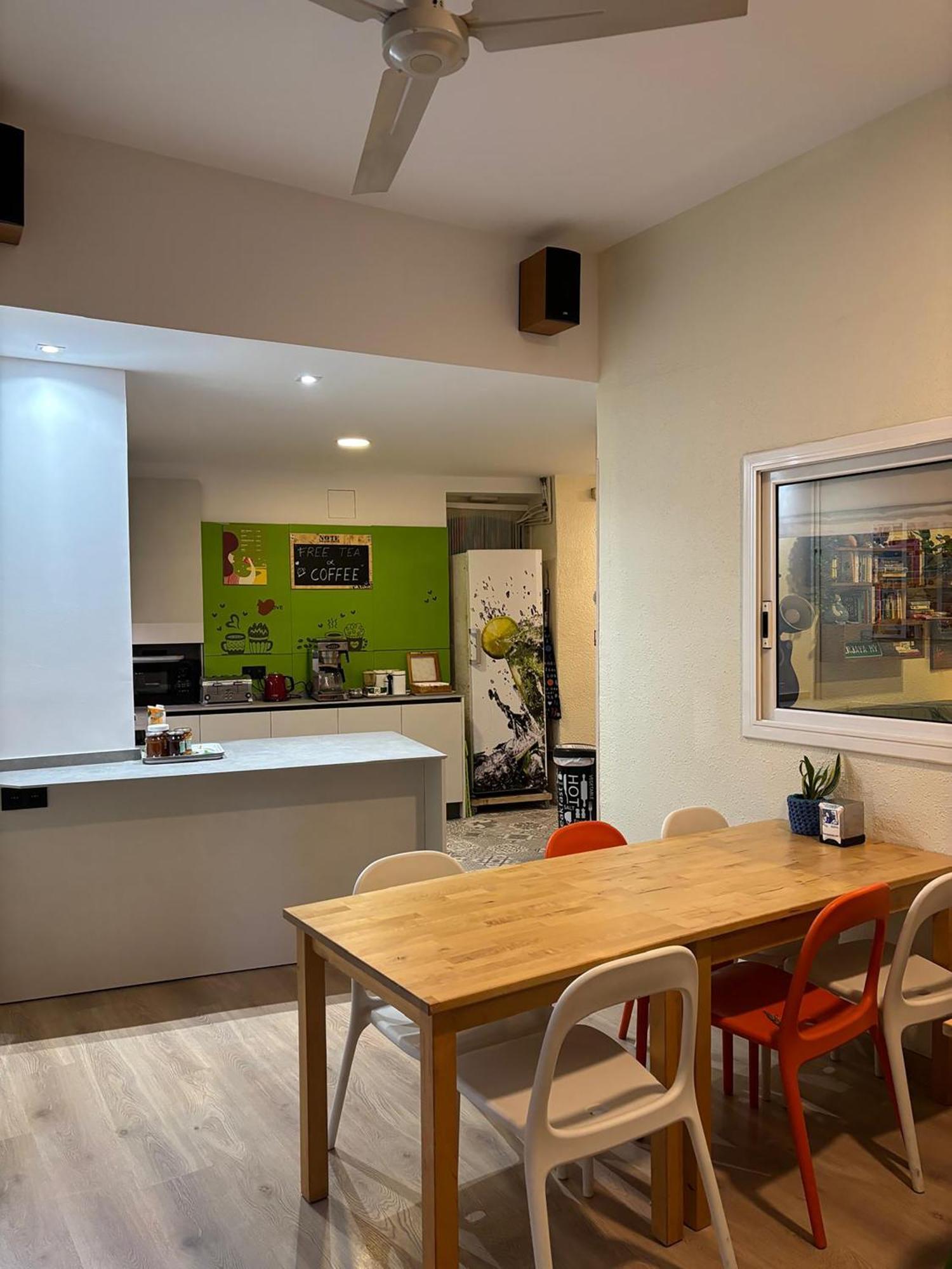 Itaca Hostel برشلونة المظهر الخارجي الصورة