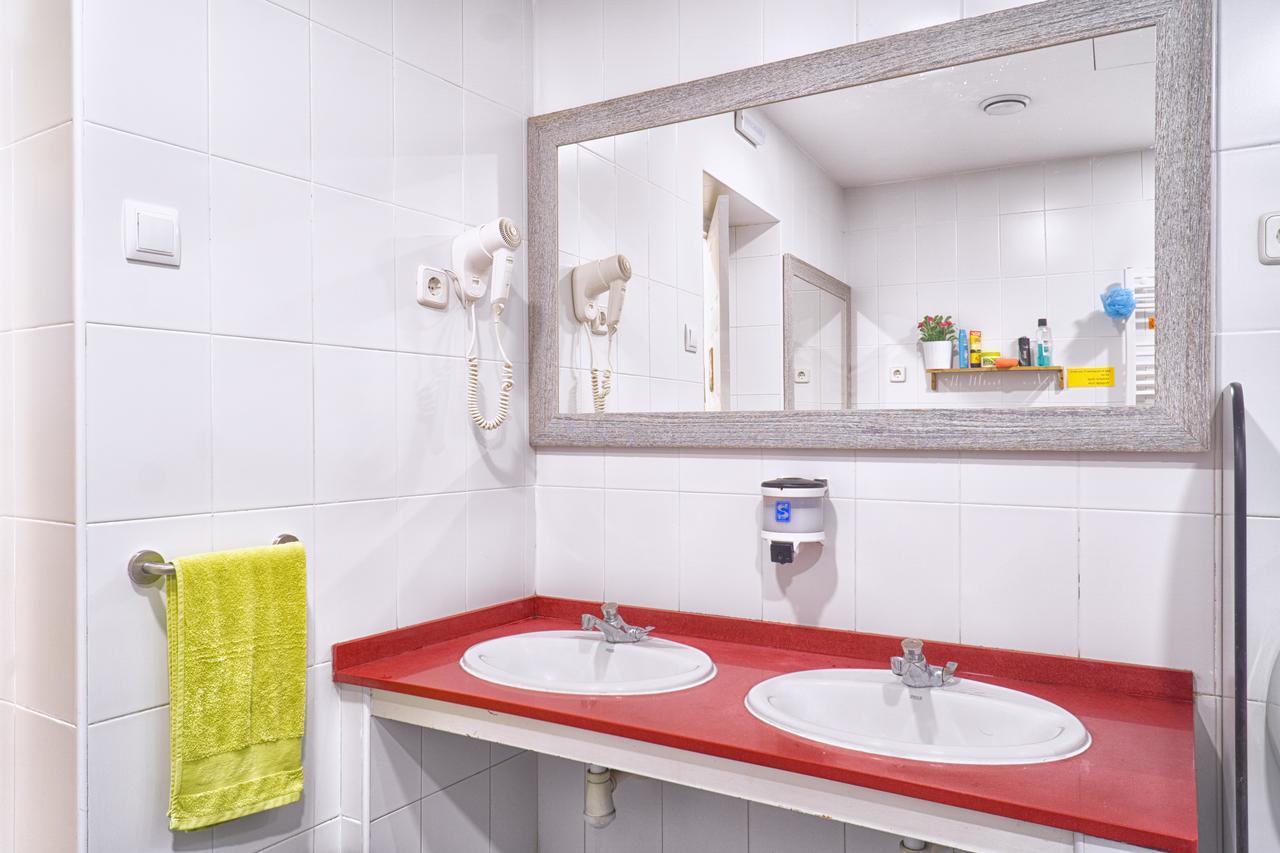 Itaca Hostel برشلونة المظهر الخارجي الصورة
