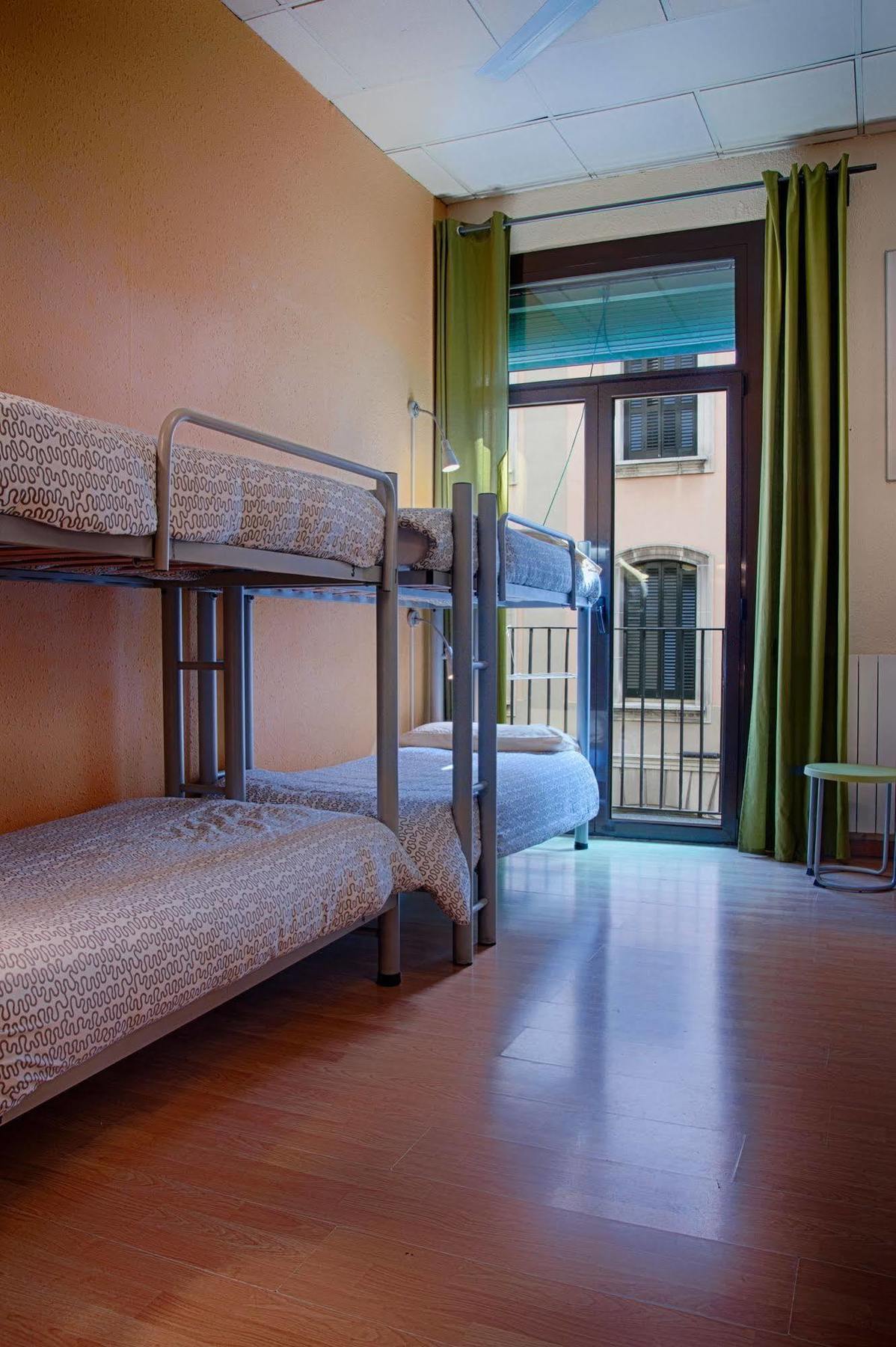 Itaca Hostel برشلونة المظهر الخارجي الصورة