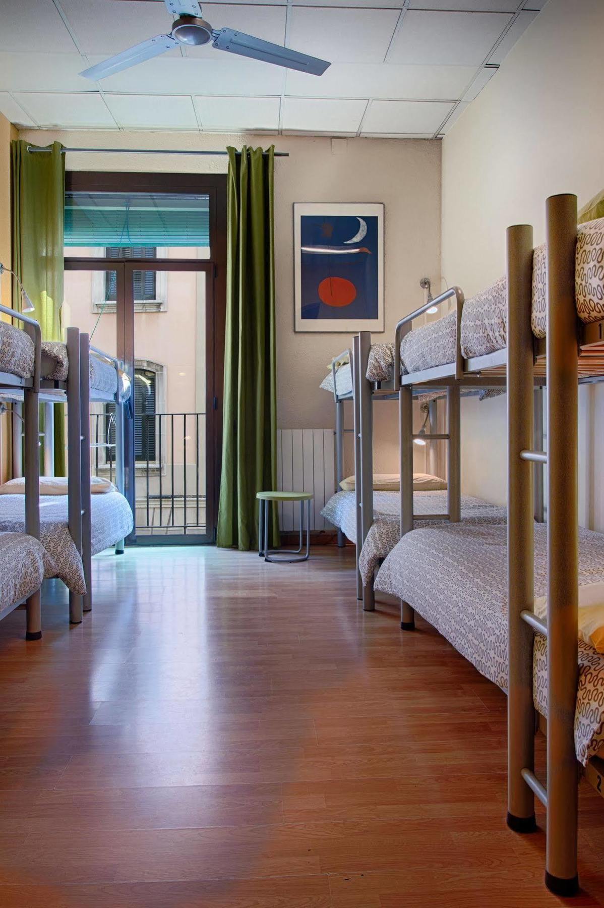 Itaca Hostel برشلونة المظهر الخارجي الصورة