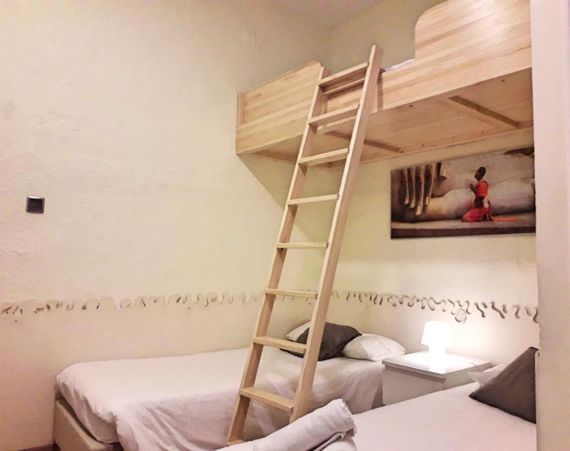 Itaca Hostel برشلونة المظهر الخارجي الصورة